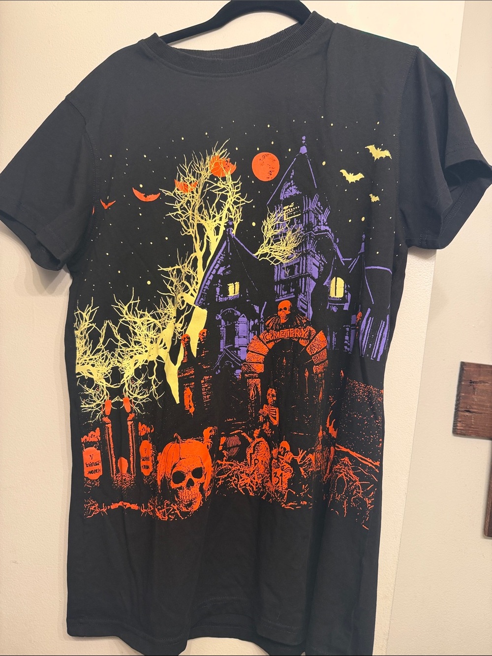 Ho7s haunted house t shirt